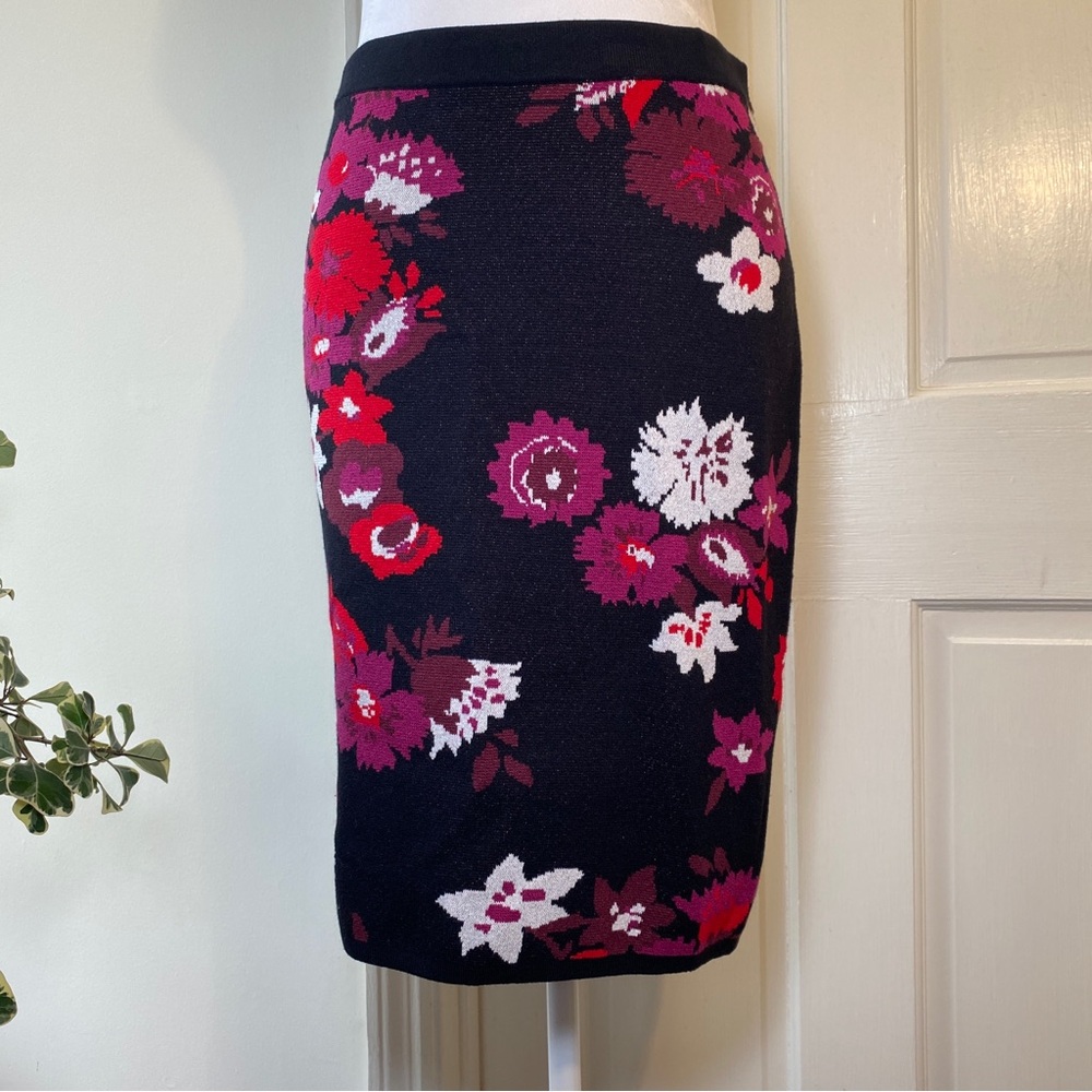 Ann Taylor Pencil Skirt Womens SP Black Red Floral Stretch Knit Career Artsy